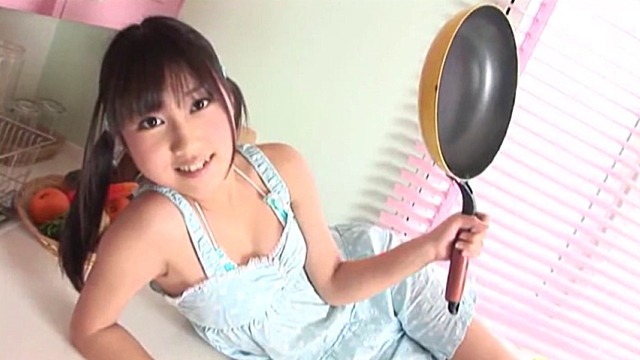 moecco Vol.74 大スキかも！安西かな